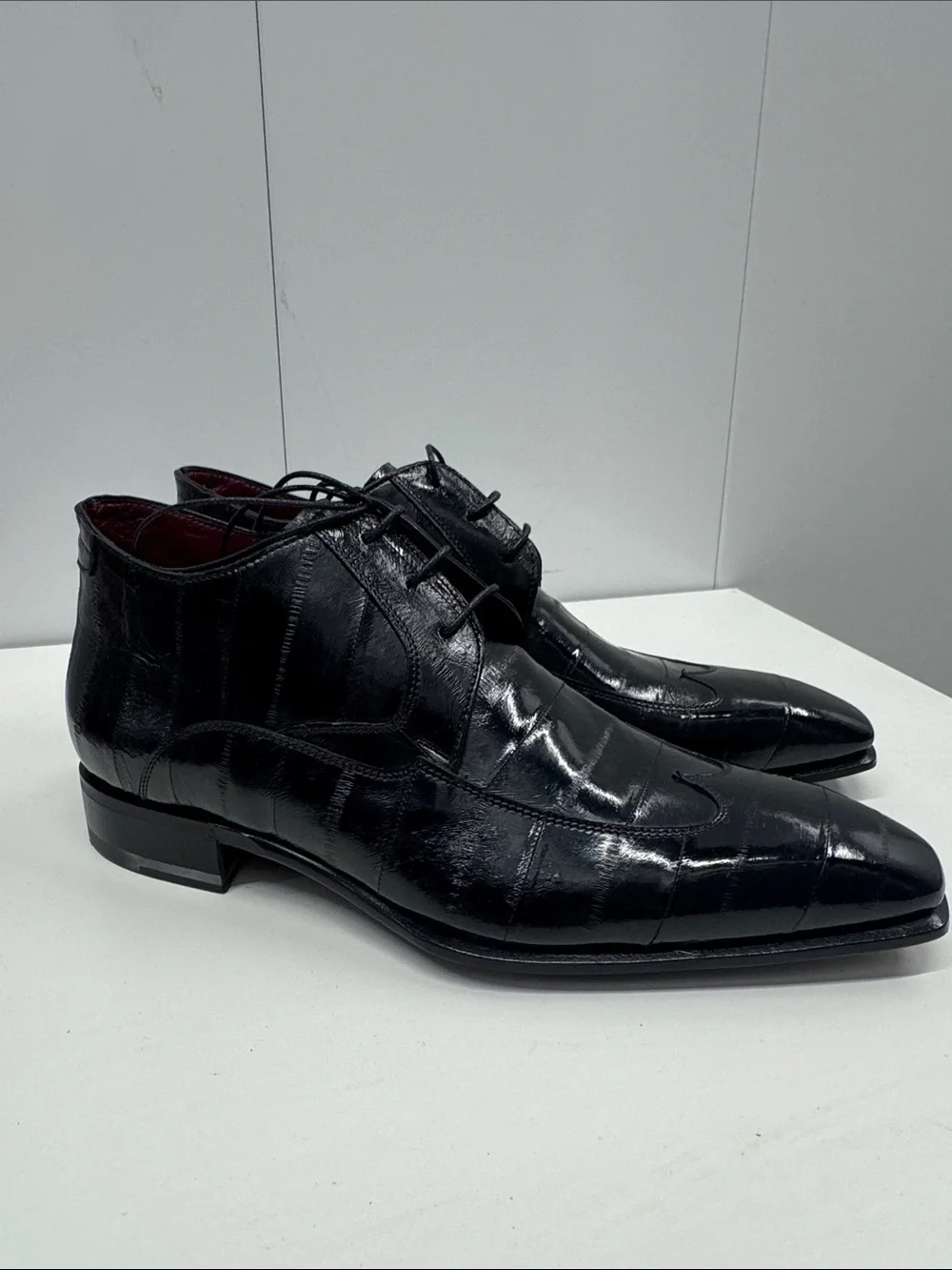 Caporicci genuine ELL Skin leather Black short boot size 8 (softest shoe)